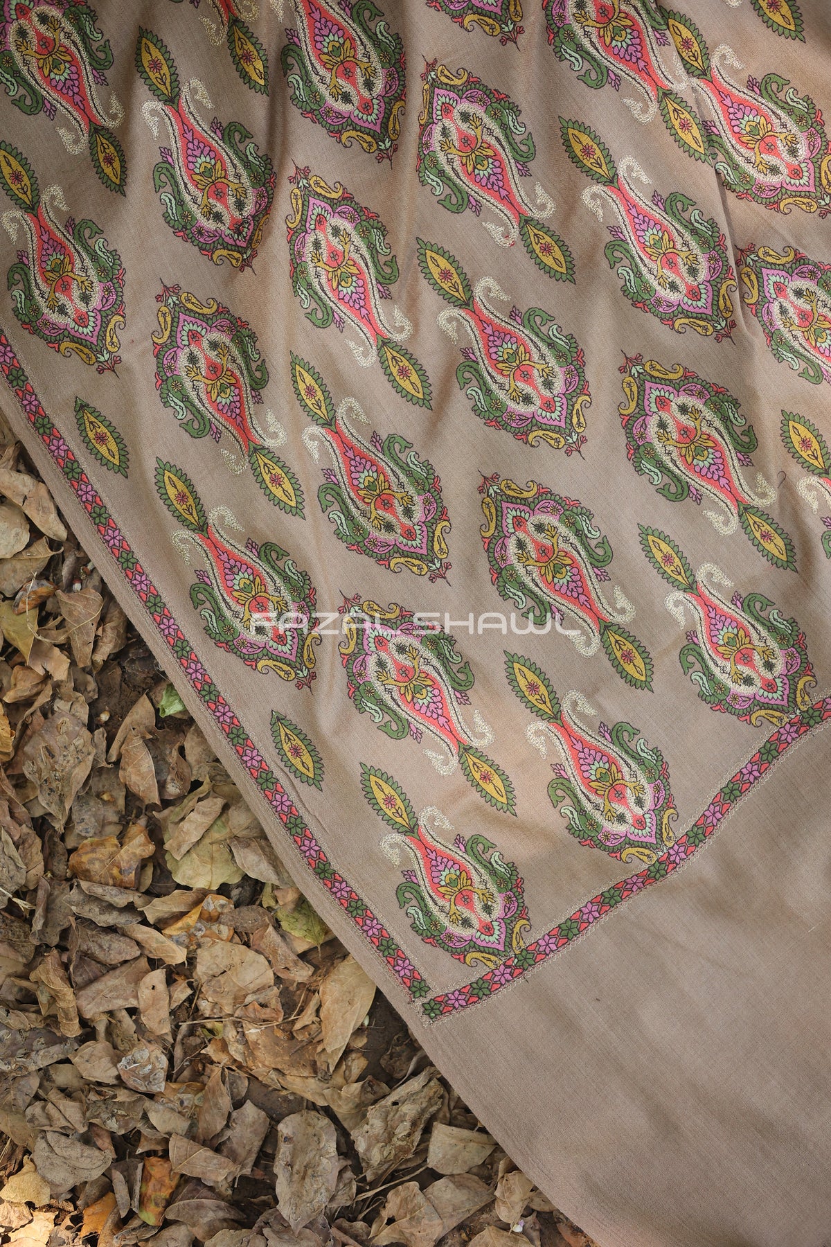 9 RATAN TOSH WOOL