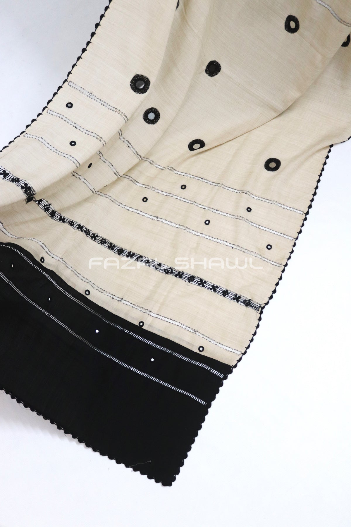 HANDWOVEN TARKASHI SHAWL