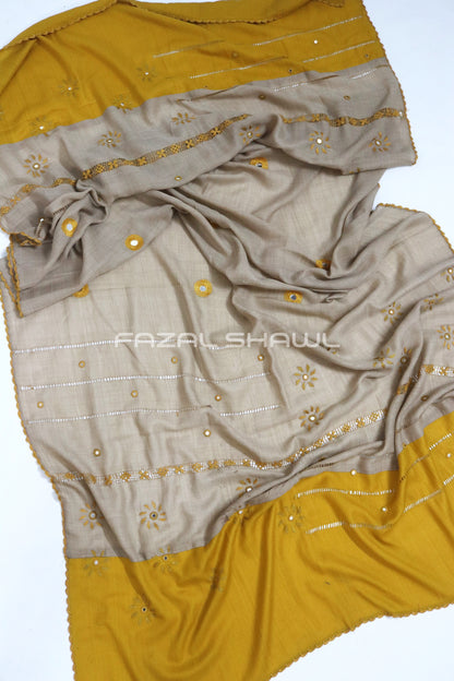 HANDWOVEN TARKASHI SHAWL